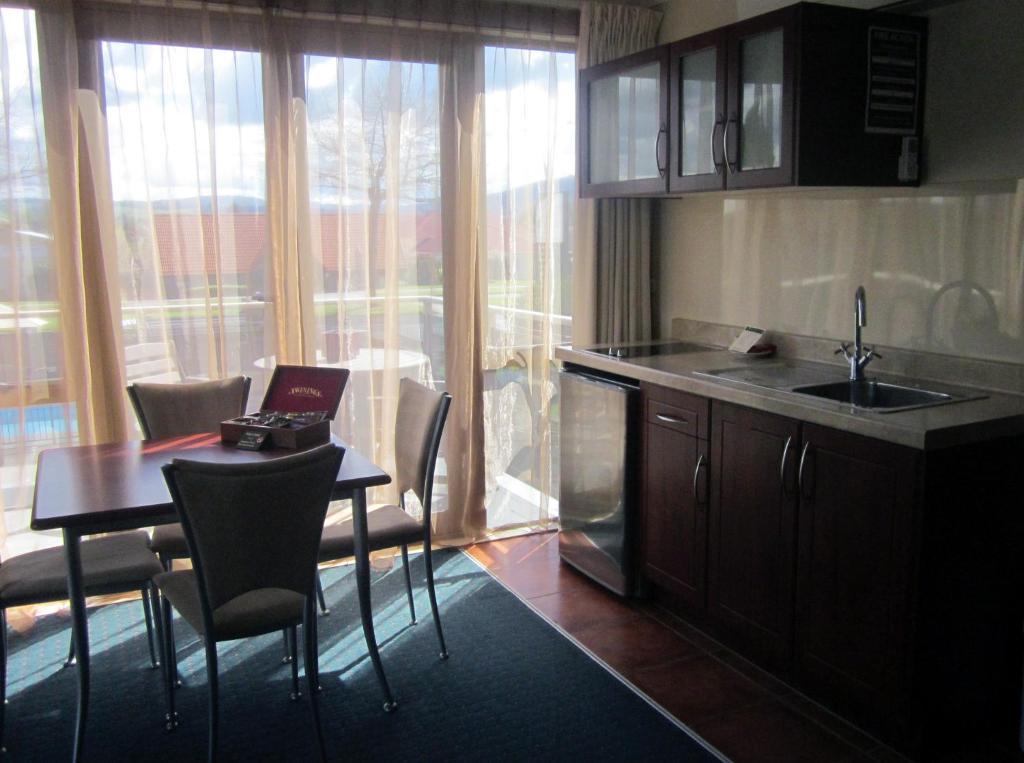 Stay 284 Rotorua - Refurbished Modern Accommodation Zewnętrze zdjęcie