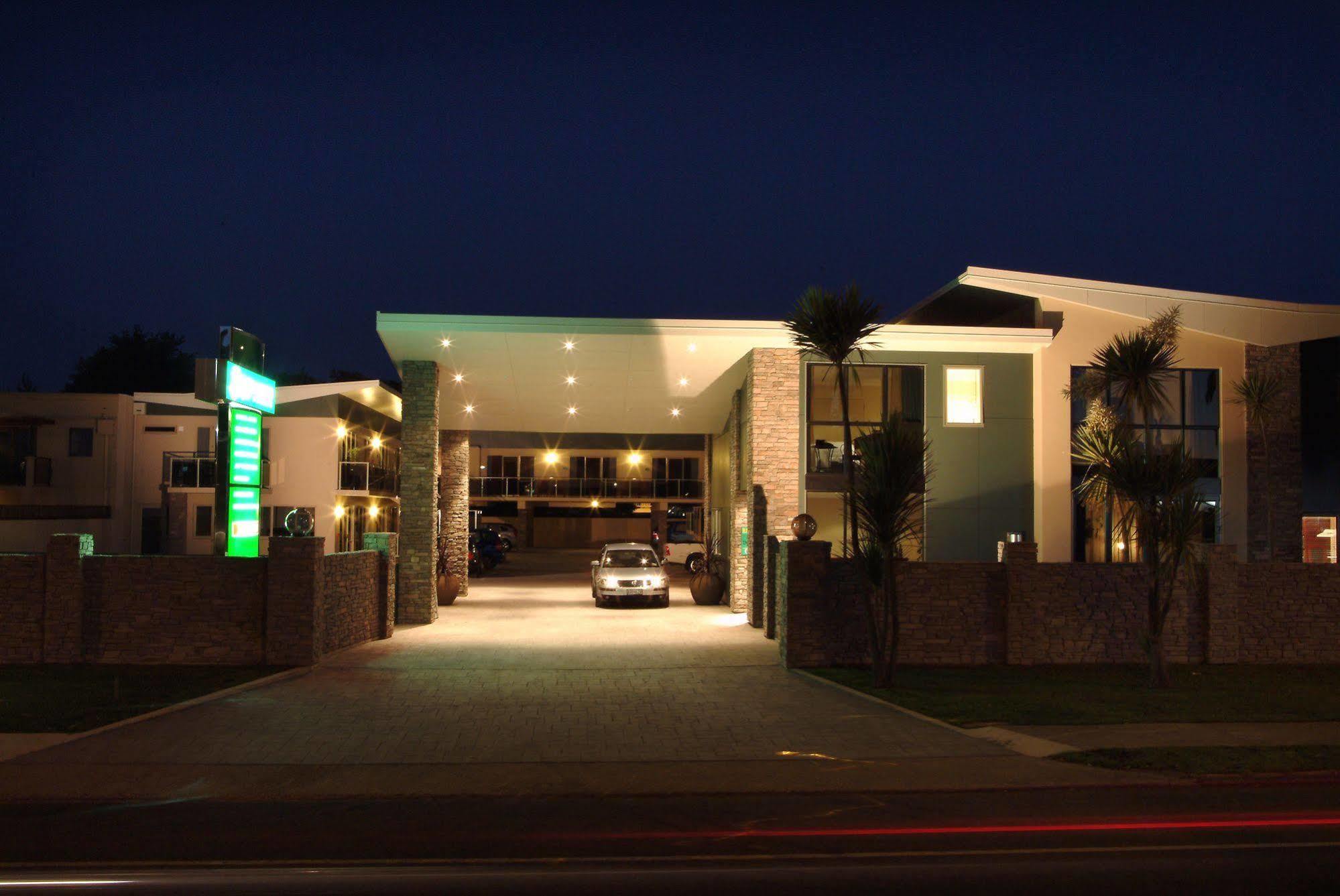 Stay 284 Rotorua - Refurbished Modern Accommodation Zewnętrze zdjęcie